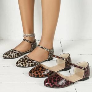 Women’s Flat Sandals